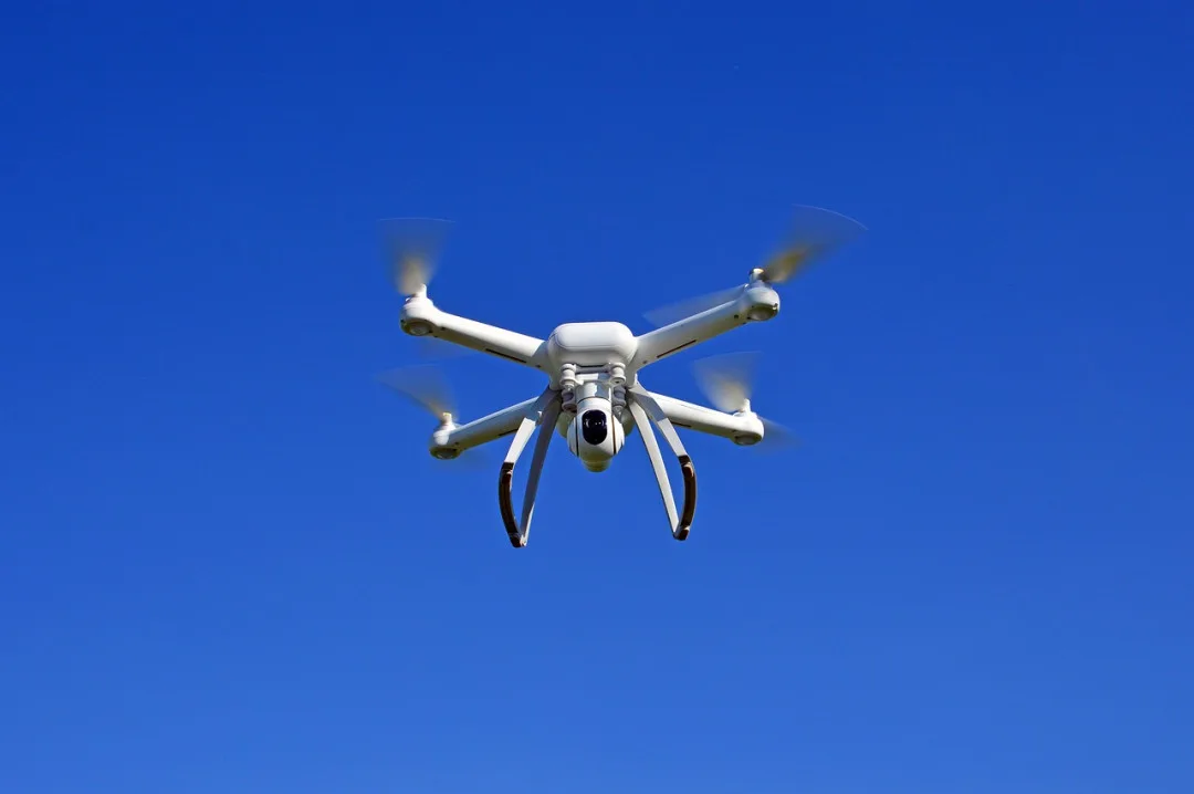 Testovací polygon dronů vítají hasiči i úřad pro civilní letectví.