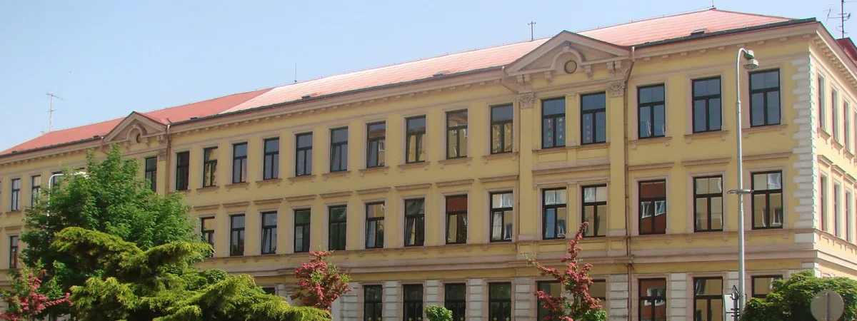 Město Sokolov chystá vybudování výtahu a rozšíření učeben v ZŠ Rokycanova