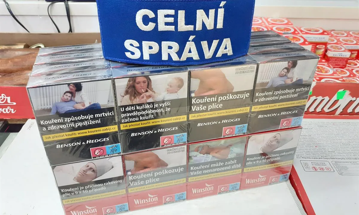 Celníci objevili tisíce tabákových výrobků značených nesprávným způsobem