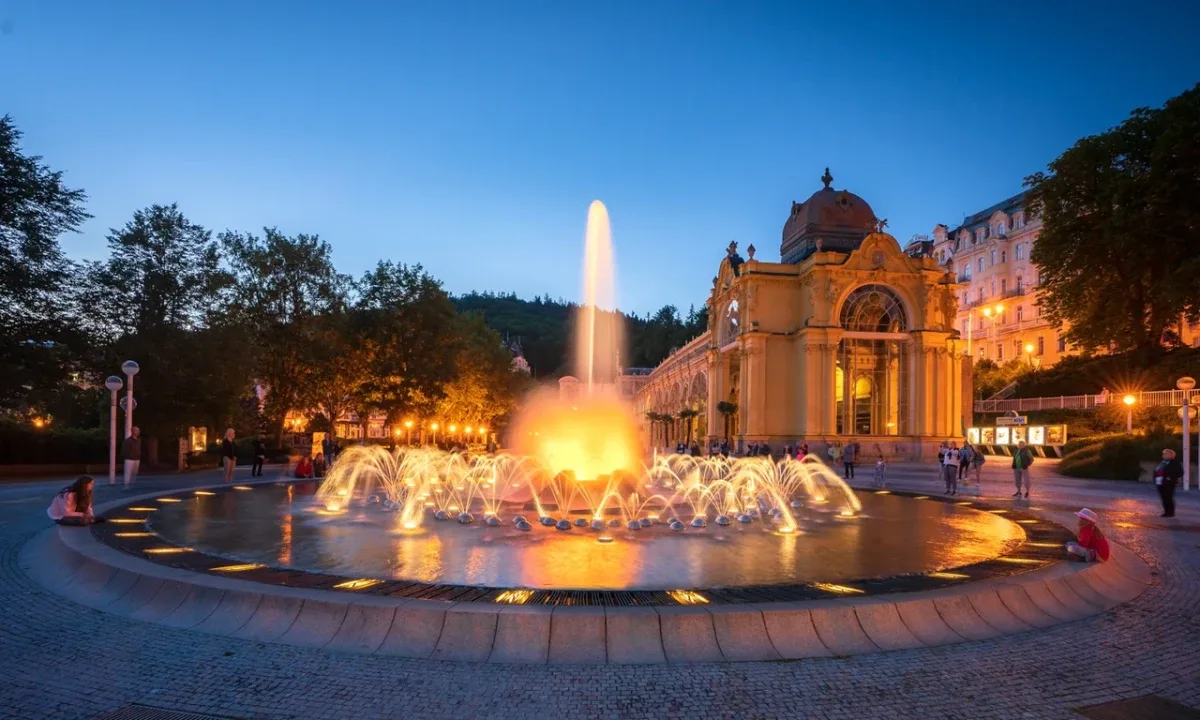 Po modernizaci se opět rozzářila a rozezněla mariánskolázeňská Zpívající fontána.