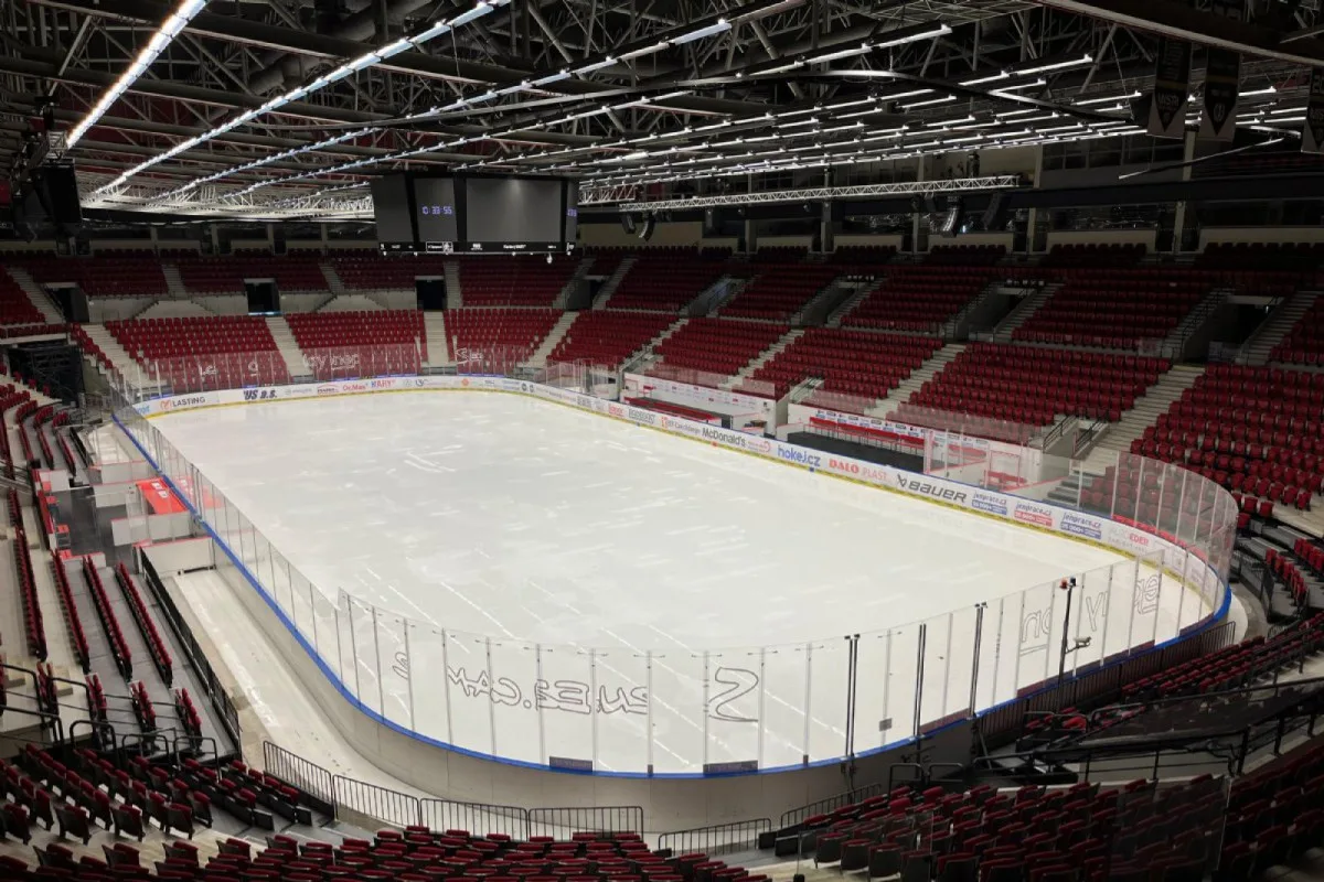 Mattoni Arena má kluziště menší o dva metry, hokej bude atraktivnější než dosud. Foto: Se svolením HC Energie Karlovy Vary