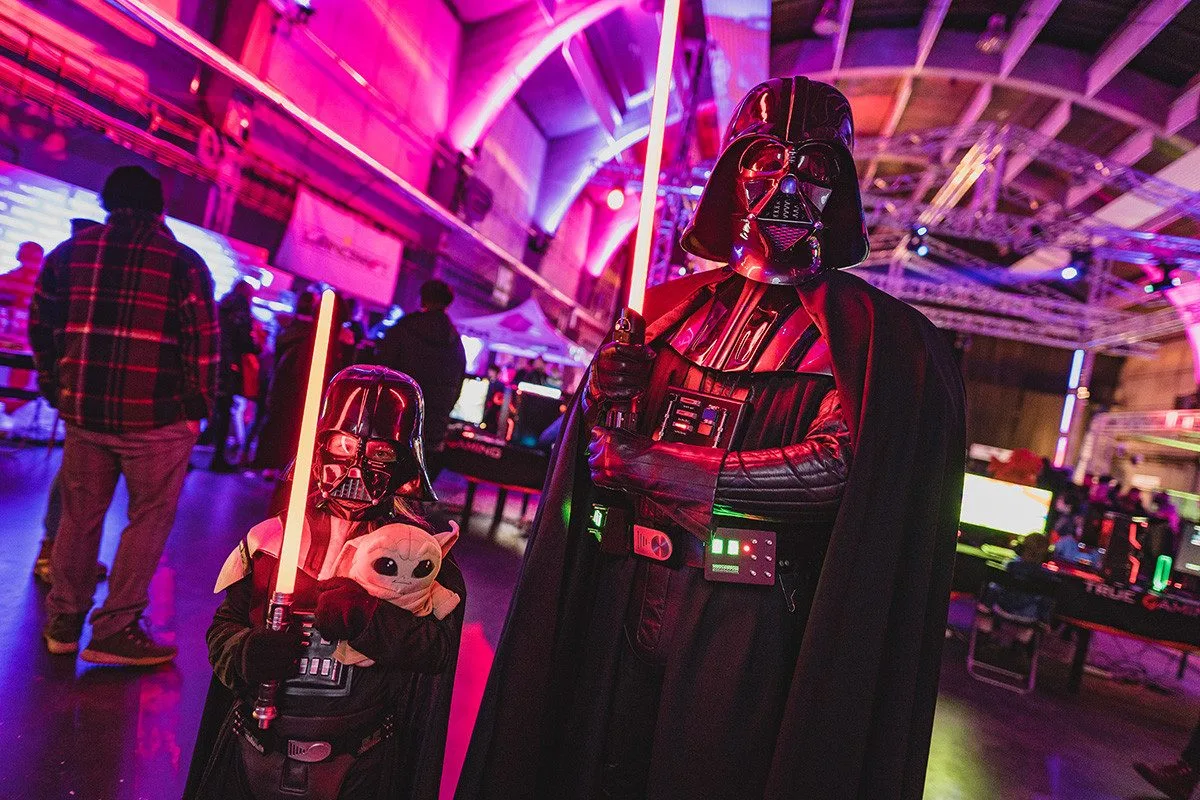 Plzeň se promění v ráj sci-fi a fantasy, festival CO.CON láká na Star Wars i Fallout