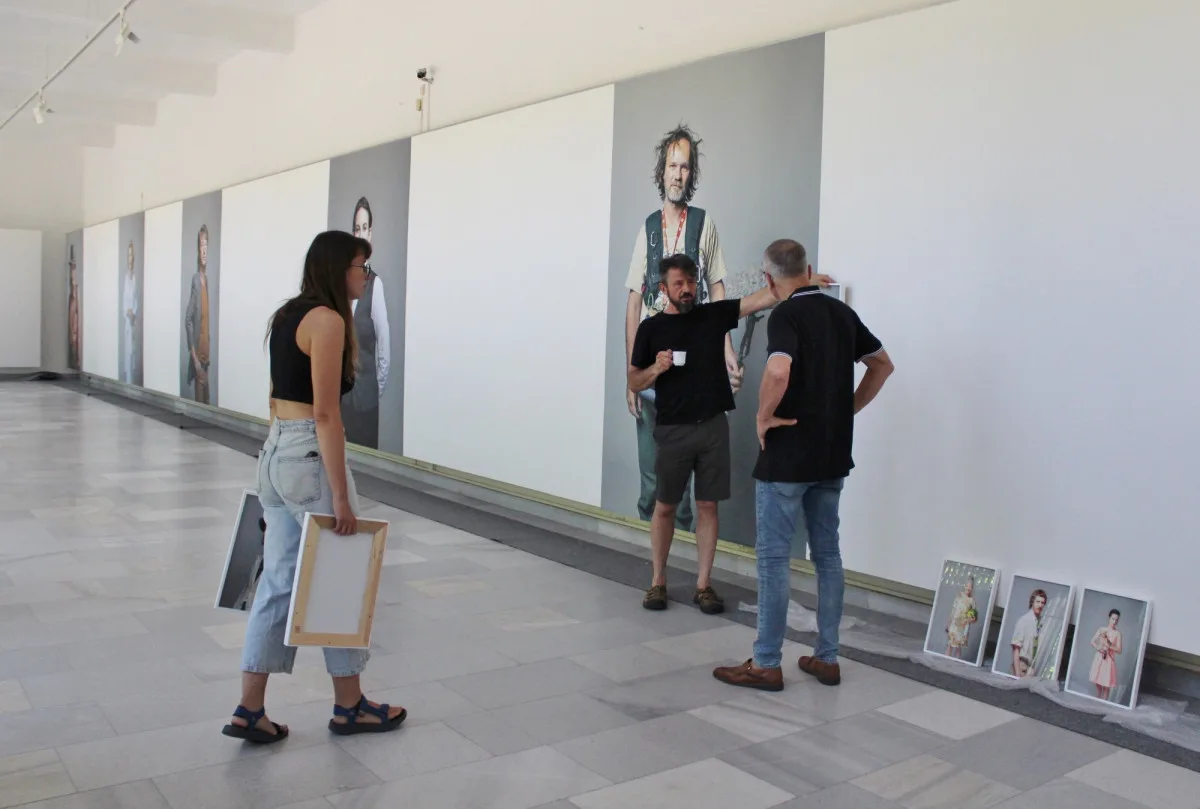 Galerie umění Karlovy Vary zahájila výstavu fotografií Václava Jiráska.