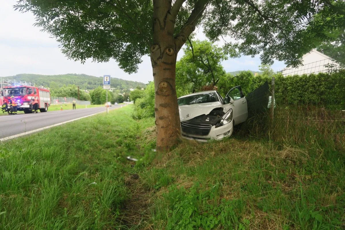 O prázdninách na silnicích v Karlovarském kraji zemřeli čtyři lidé.