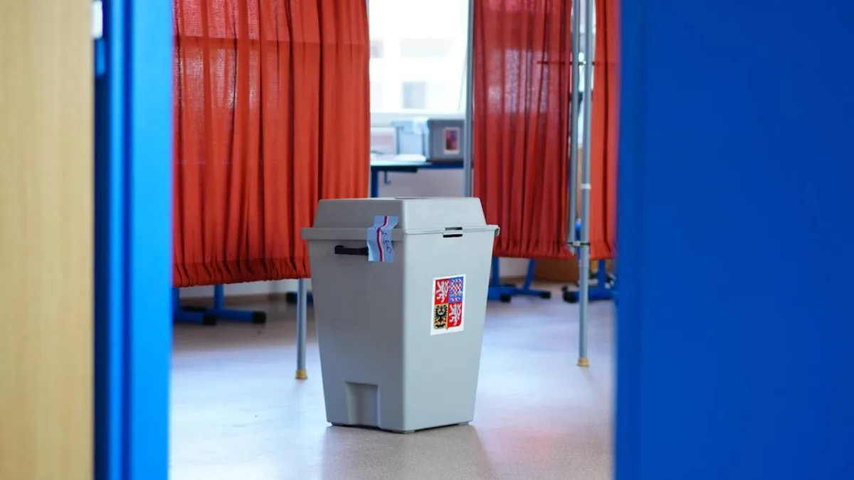 Poloviční zájem o volby ze zahraničí, přihlásilo se jen 27500 voličů