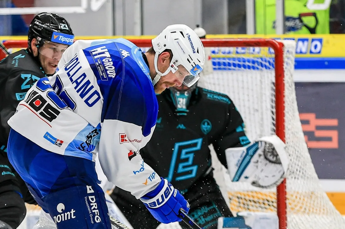 Kometa po čtyřech prohrách zabrala a zdolala Karlovy Vary 3:1.