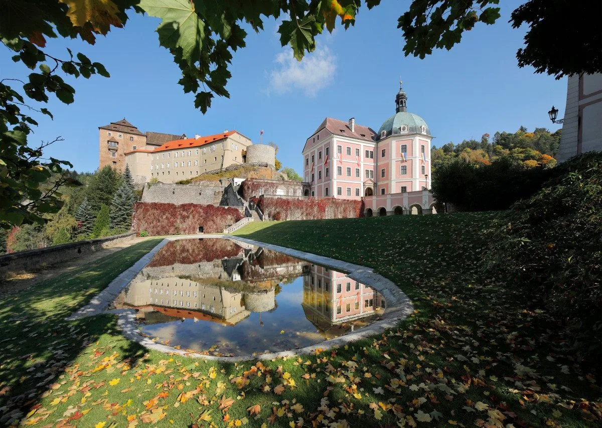 Relikviář svatého Maura ležel 40 let v zemi na zámku v Bečově nad Teplou.