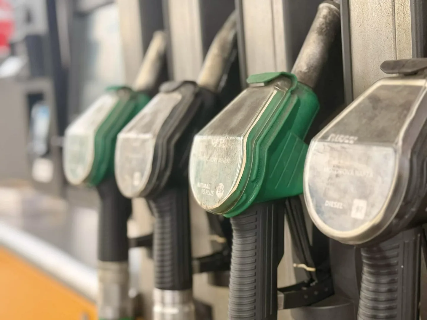V Karlovarském kraji vládní opatření ceny paliv nesnížilo, někde i stouply