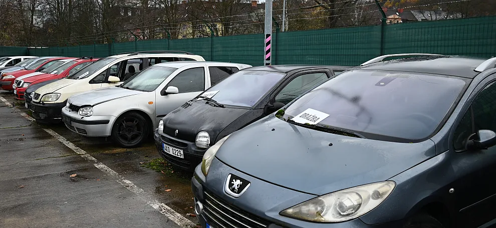 Karlovy Vary budou dražit opuštěná vozidla, vyvolávací cena začíná na 500 korun.