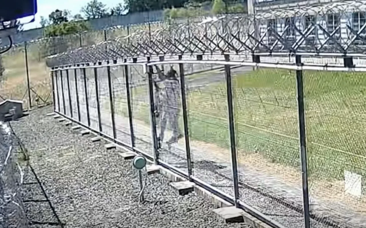 Dva odsouzení se pokusili o útěk z věznice v Kynšperku