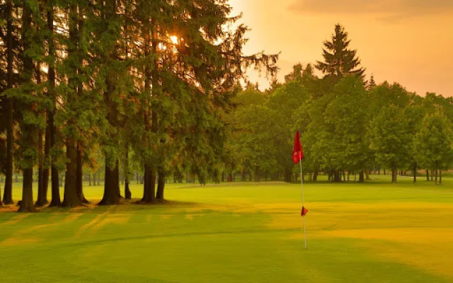 Golf si v Mariánských Lázních zahrál například Mark Twain, Thomas Alva Edison, Sigmund Freud, generál Patton nebo Franz Kafka