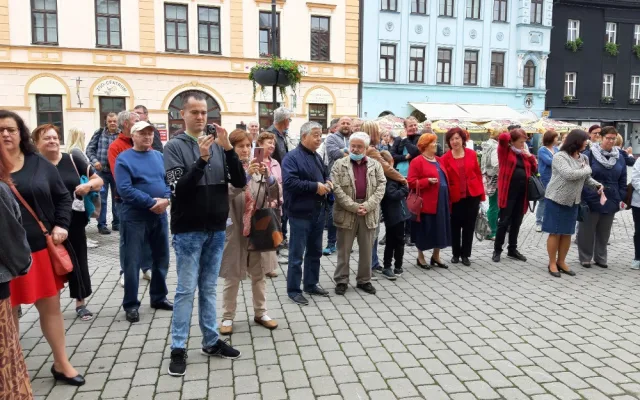 Novou knihovnu v Sokolově otvíral i youtuber Tary