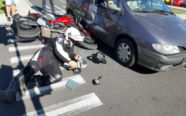 Záchranáři dnes představili aplikaci, která jim umožňuje být na místě nehody ještě před faktickým příjezdem