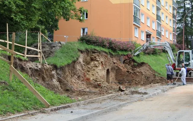 Obdobná situace na sídlišti Příbramská před dvěma roky