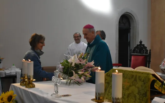 František Radkovský je už třicet let biskupem, nyní emeritním, žijícím na faře v Karlových Varech