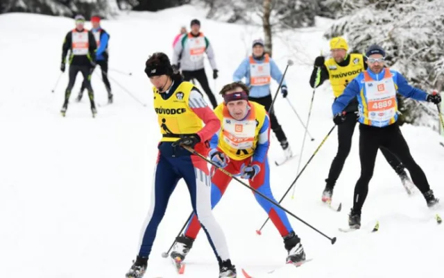 Třetina startovného na Virtuální ČEZ SkiTour vybaví díky Hervisu na zimu nevidomé účastníky