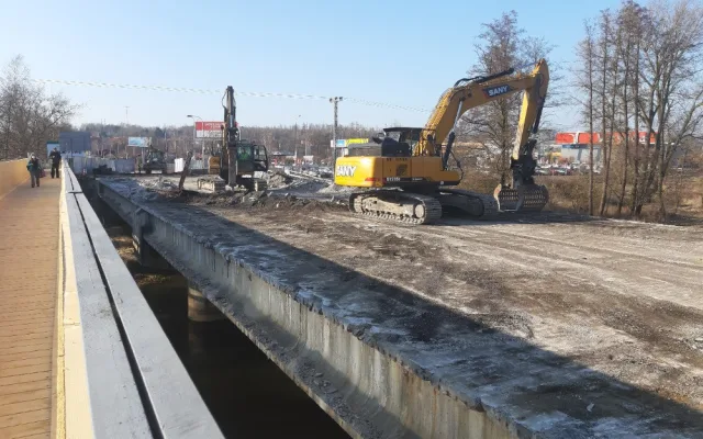 Most, který v roce 1968 neunesl tři ruské tanky, čeká demolice