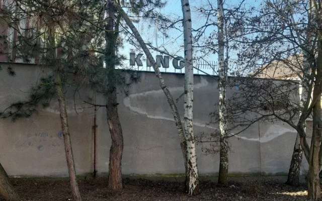 Kdysi oblíbené kino se oživovat nebude, radnice rozhodla o jeho zbourání