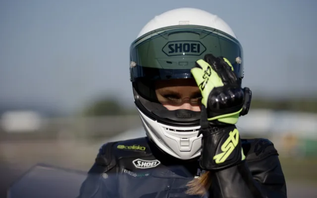 Startuje dvanáctý ročník projektu Učme se přežít. Tisícovka motorkářů projde zdokonalovacími kurzy