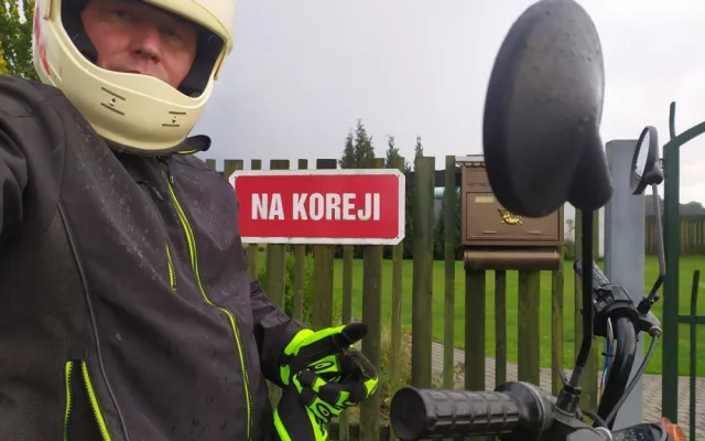 Světoběžník projel na motorce skoro celý svět, přitom nepřekročil hranice republiky