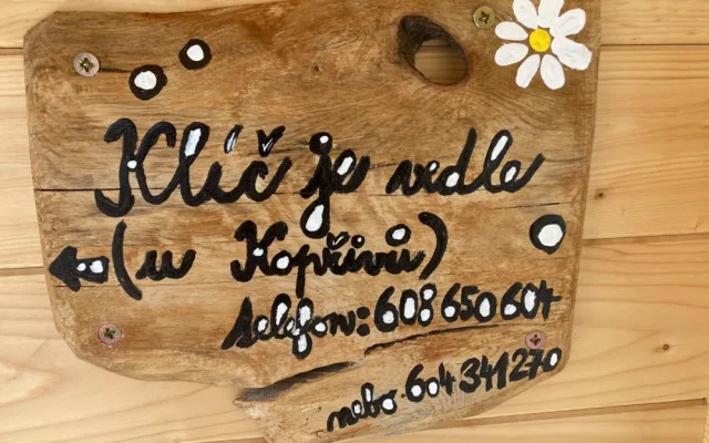 Dobrodruzi mohou nově využívat útulnu poblíž nejzápadnějšího bodu republiky, foto: obec Krásná