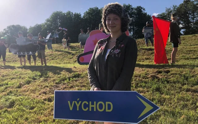Výročí odchodu sovětských okupačních vojsk v Sokolově oslavili živým obrazem