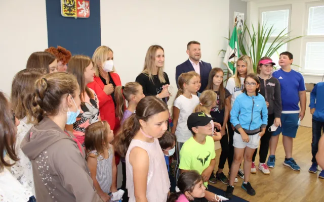 Stříbrná olympionička Vondroušová dostala plaketu města v rodném Sokolově