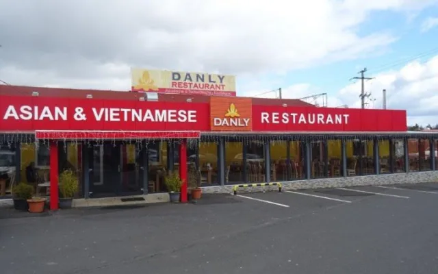 Tady snad nikdy neuklízíte, tepali potravináři majitele vietnamské restaurace v Chebu