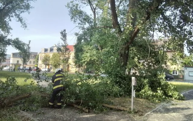Očekávaná bouře na západ Čech naštěstí neudeřila plnou silou. Meteorologové vysvětlují, proč se výstraha nenaplnila