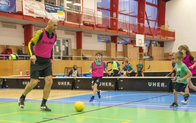 Projekt Hýbeme se hezky česky pomáhá dětem i dospělým již 3 roky