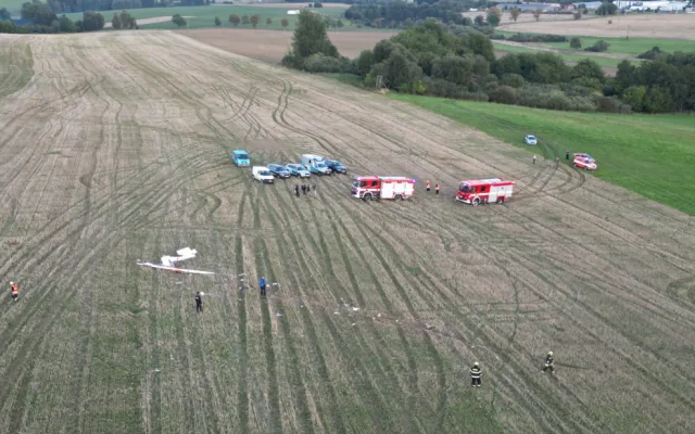 Pilot nepřežil pád větroně na Karlovarsku, tento týden je to už čtvrtá oběť letecké nehody