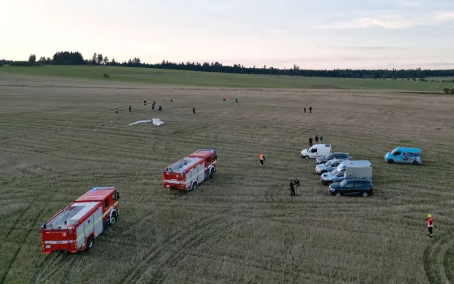 Pilot nepřežil pád větroně na Karlovarsku, tento týden je to už čtvrtá oběť letecké nehody