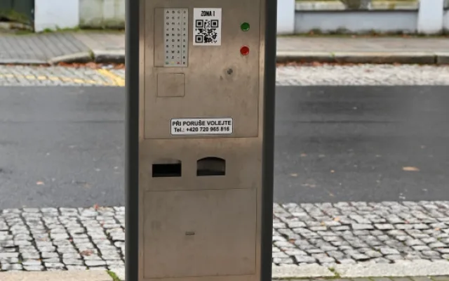 Karlovy Vary chtějí posílit kontrolu parkování, spoléhat se chtějí na nové bezobslužné technologie