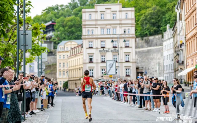 Karlovy Vary se v sobotu rozběhnou. RunCzech láká na půlmaraton i novou desítku