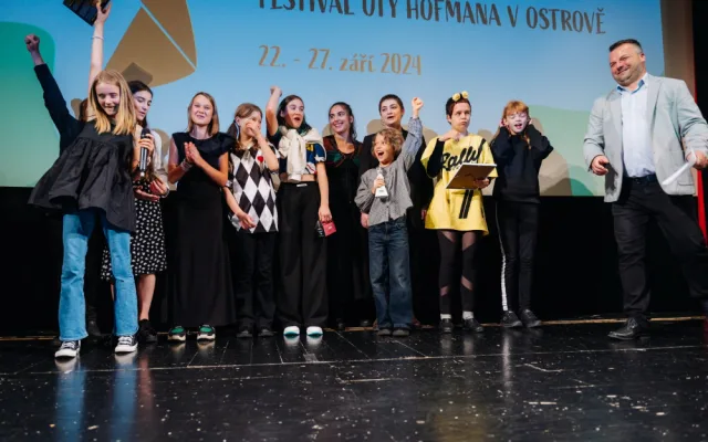 Festival Oty Hofmana ocenil Amerikánku, Vlny i Smysl pro tumor