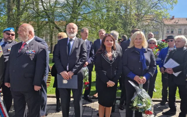 Cheb si ukázkou bitvy na náměstí připomněl 80 let od osvobození Američany