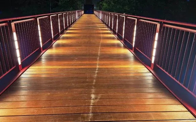 FOTO: Vávrova lávka přes Ohři na Krajince je opět otevřená