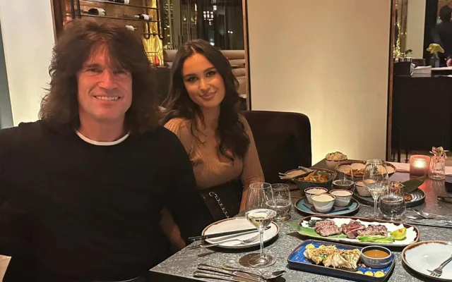 Tommy Thayer s Vivien. Foto: Facebook Tommy Thayer