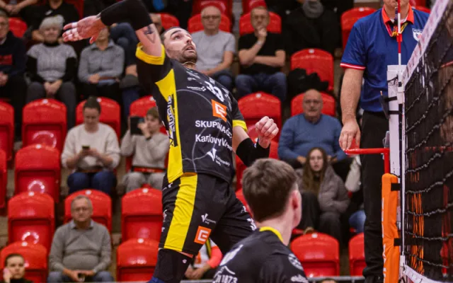 FOTO: Karlovarští volejbalisté mají nabitý program, přesto postoupili do finále