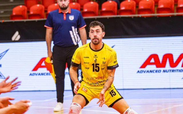 FOTO: Karlovarští volejbalisté mají nabitý program, přesto postoupili do finále
