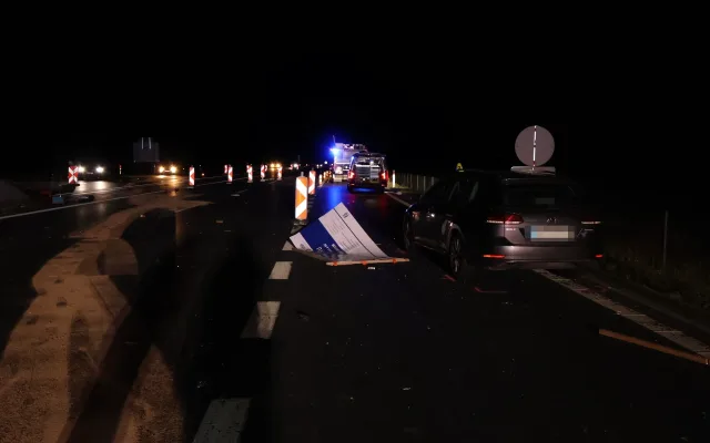 Řidič na D6 u Sokolova havaroval s 2,21 promile. Narazil do svodidel