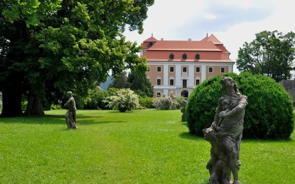 zámek Valeč