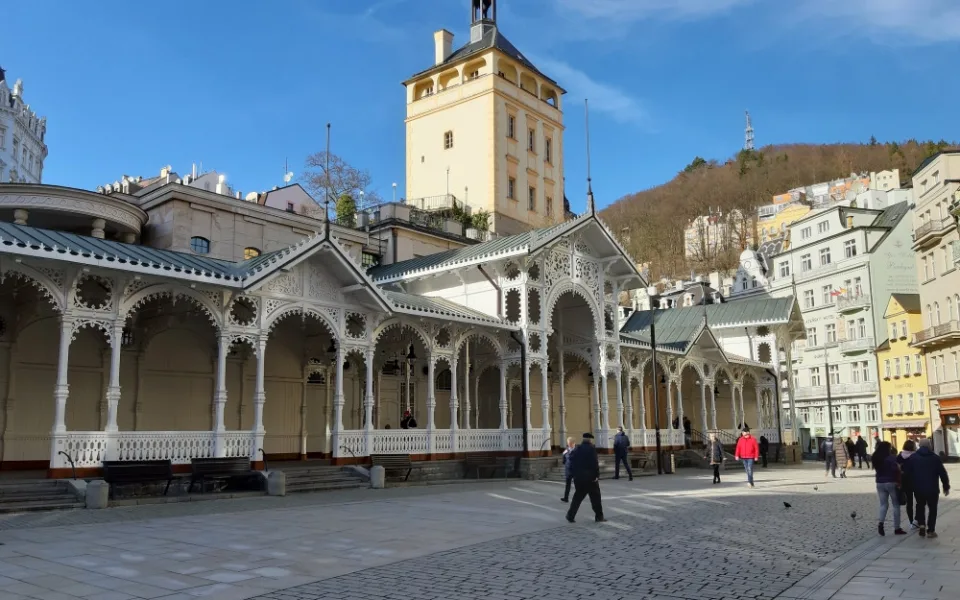Ukažte Čechům, že Karlovy Vary nejsou ruské