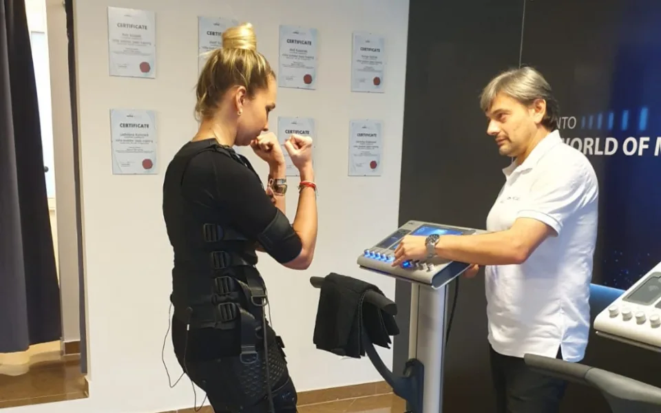 Lidé si konečně mohou zacvičit a to jak v klasických tak i moderních fitcentrech