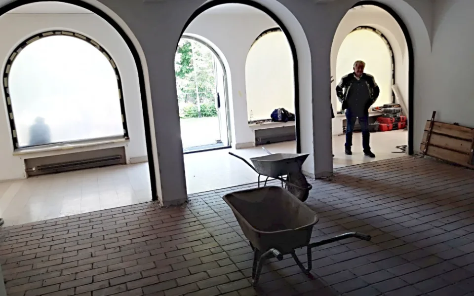 Začala rekonstrukce smuteční síně v Sokolově