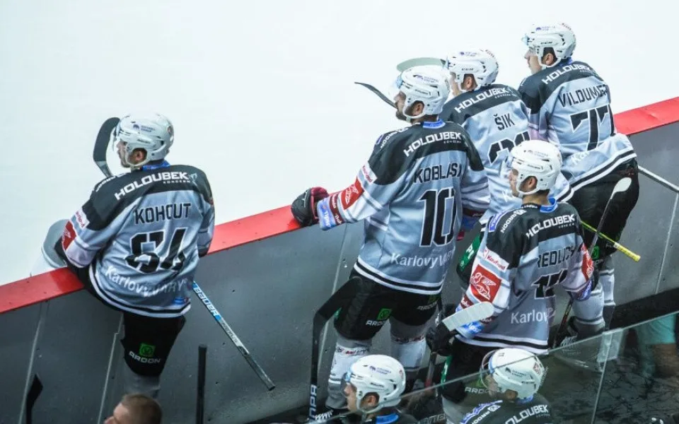 Střídačka HC Energie Karlovy Vary