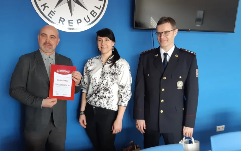 Jednou z navrhovaných osobností by mohl být například i Pavel Kott, který pomáhal při záchraně lidí po dopravní nehodě a převzal již ocenění Gentleman silnic.