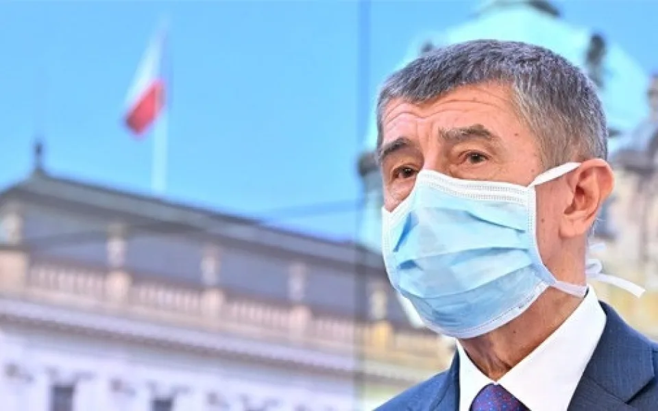 babiš rouška
