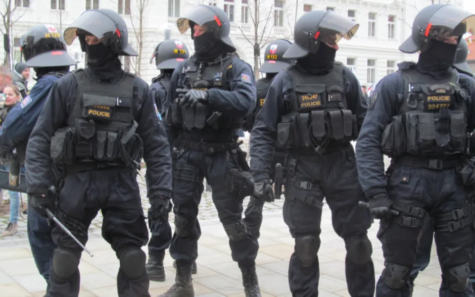 policie zásahovka