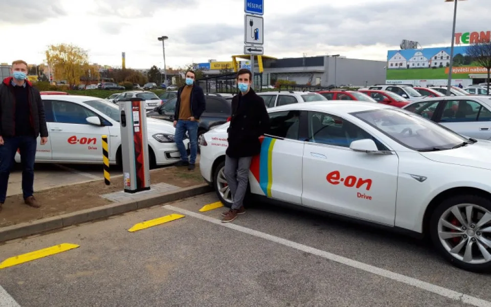 eon1
